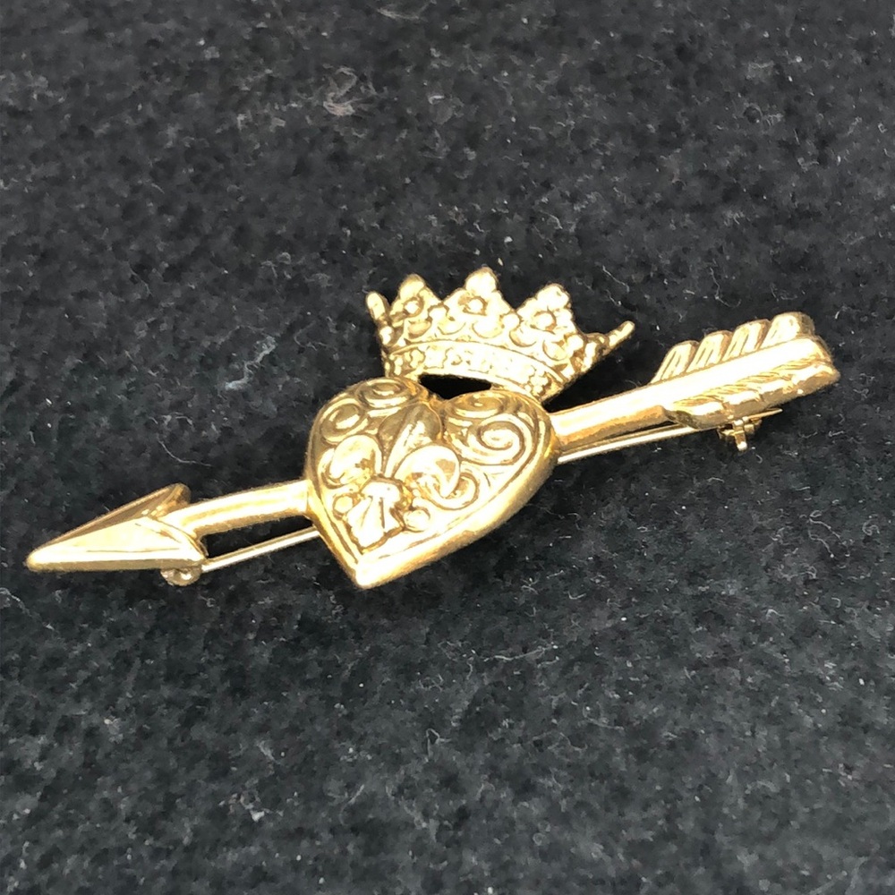 1928 Heart And Arrow Brooch